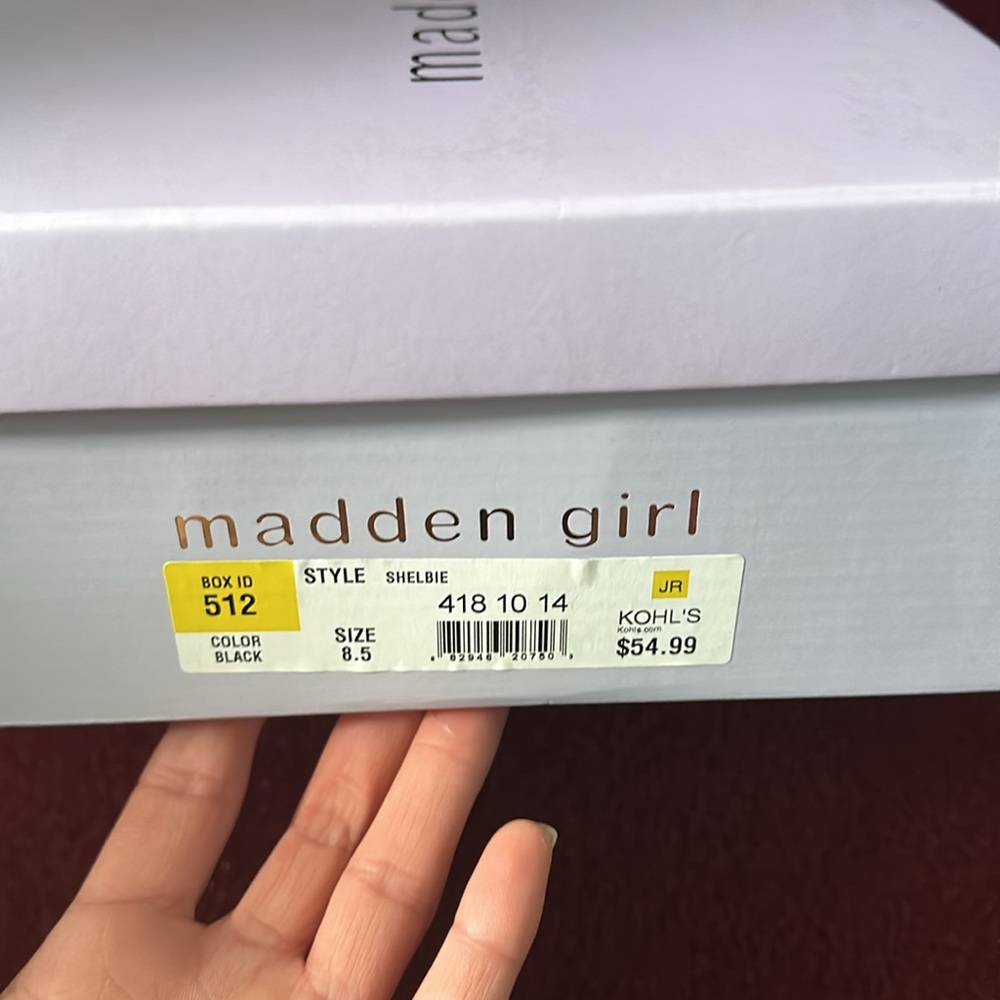 Madden Girls Shelbie Platform Wedges - Picture 5 of 5